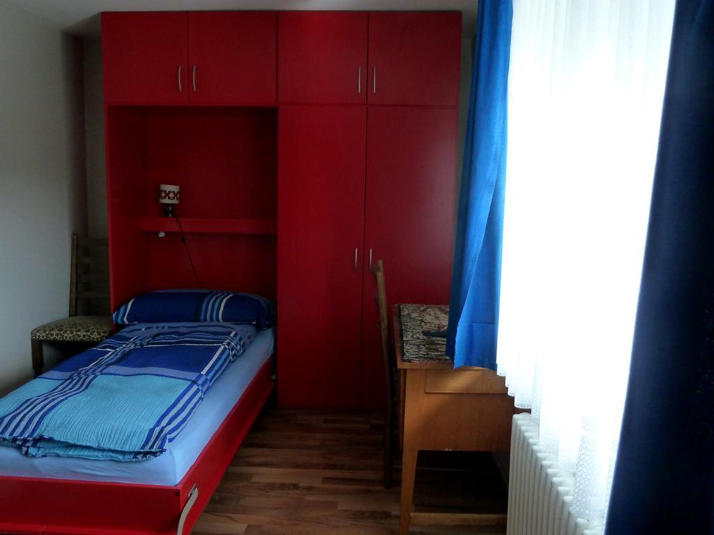 Backpackers Gasthaus Post Віллізау Номер фото